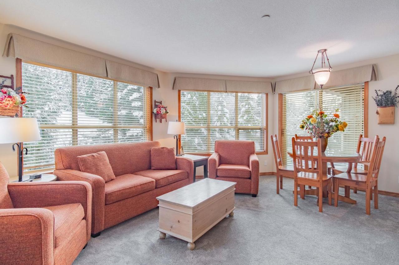 The Best Ski In Ski Out Two Bedroom Condo At Aspens Уислър Екстериор снимка